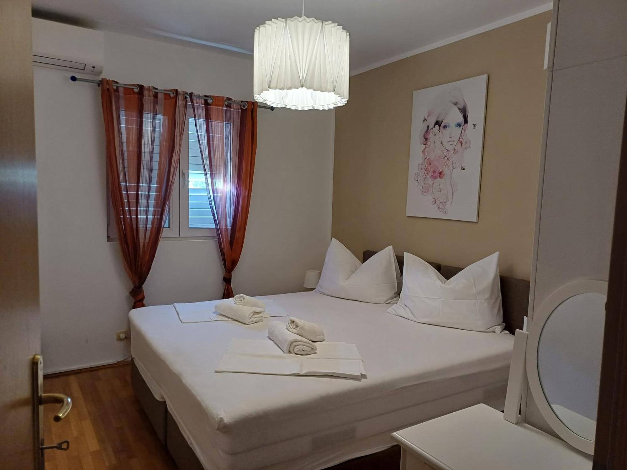 Laura Galileo Blizu Centra I Plaze Apartment *