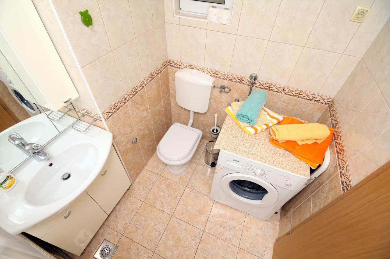 Laura Galileo Blizu Centra I Plaze Apartment Makarska
