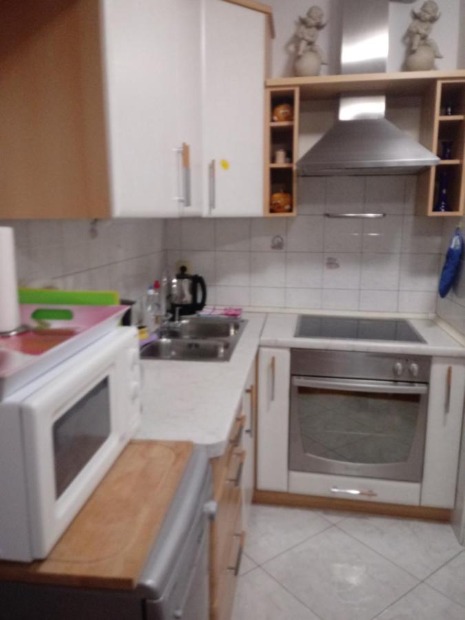 Laura Galileo Blizu Centra I Plaze Makarska